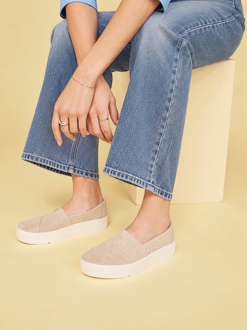 Toms Verona Slip On Natural Undyed Heritage New in box size 6.5 medium NWT